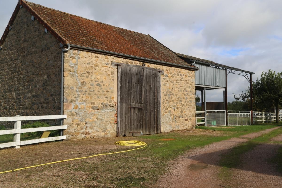 Vente Maison à Charbonnat 4 pièces