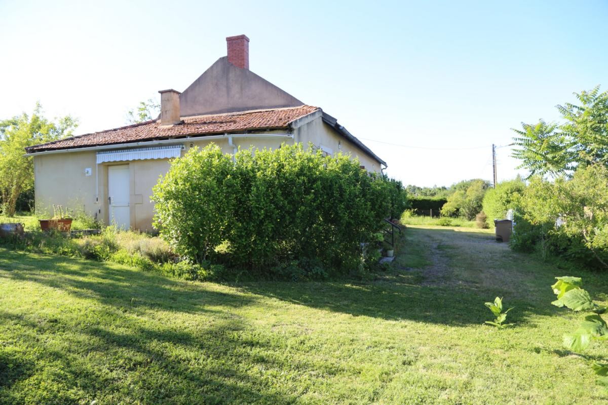 Vente Maison à Saint-Forgeot 8 pièces