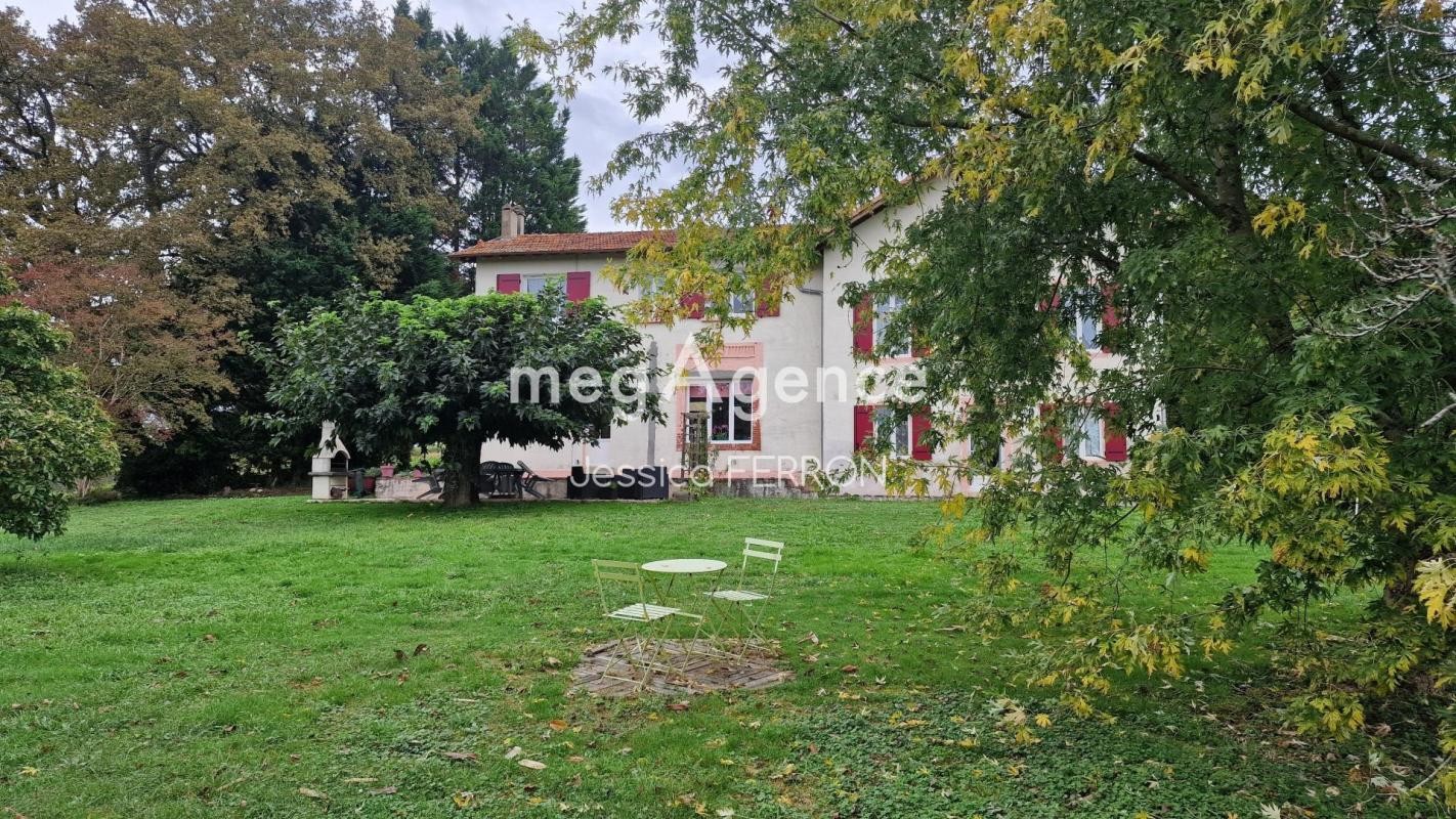 Vente Maison à Montsoué 10 pièces