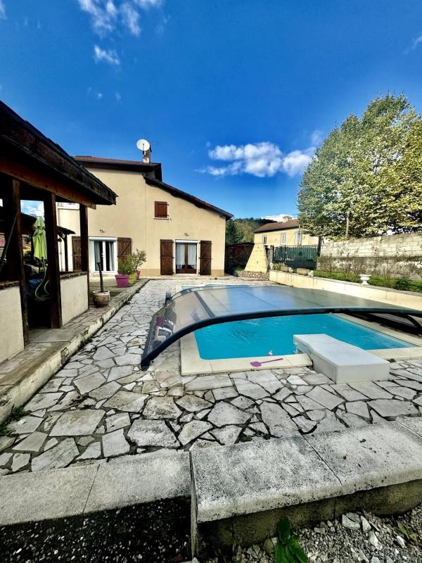 Vente Maison à le Chambon-Feugerolles 7 pièces