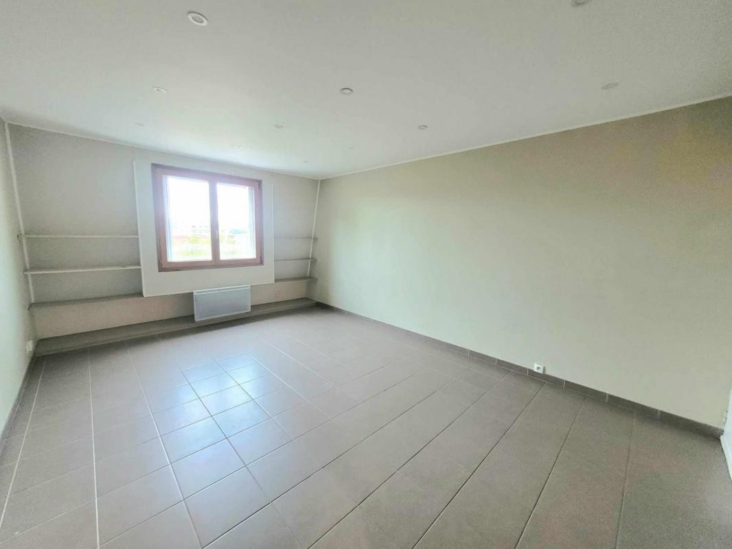 Vente Appartement à Saint-Étienne 5 pièces