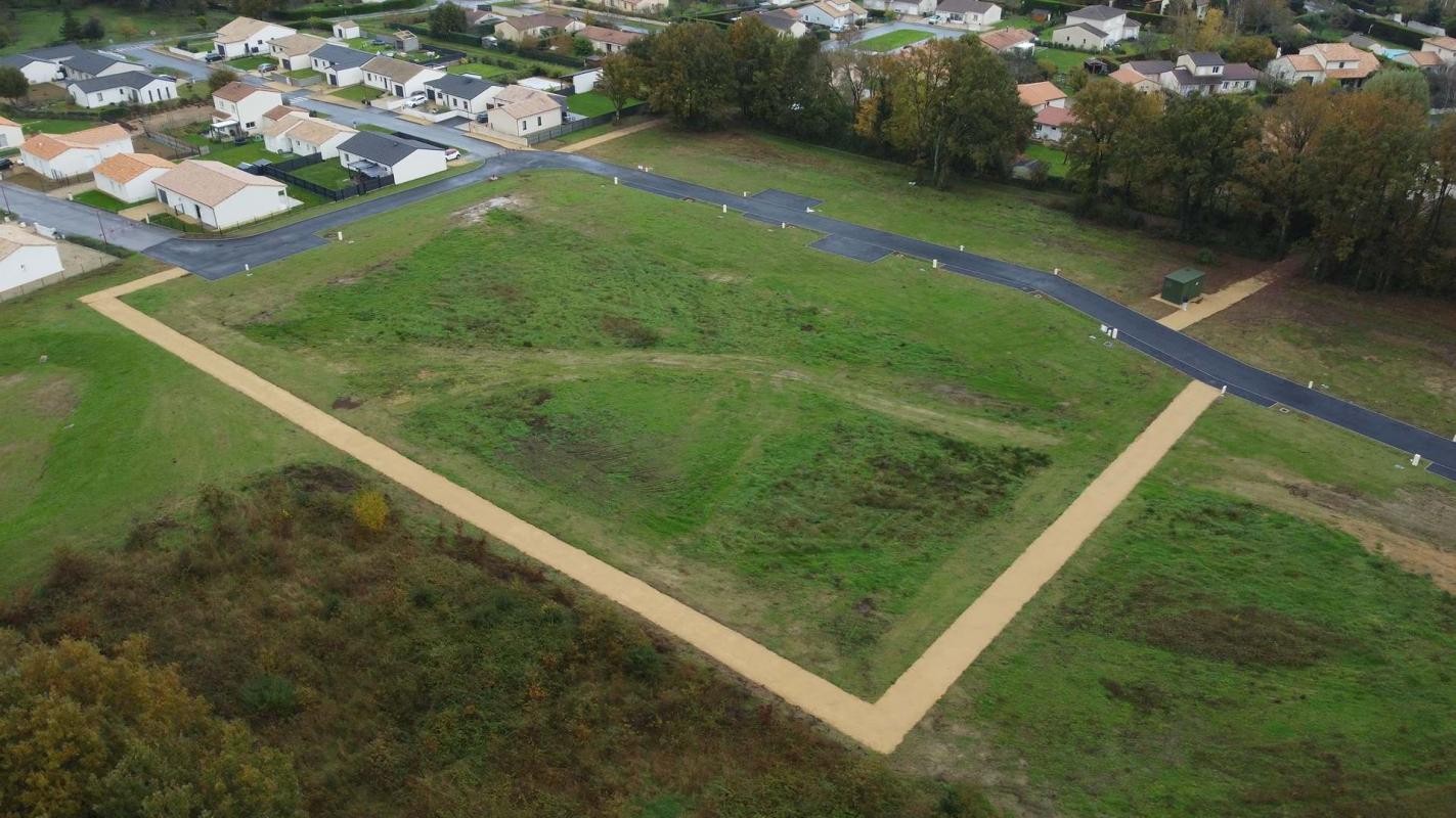 Vente Maison à Savigny-Lévescault 0 pièce