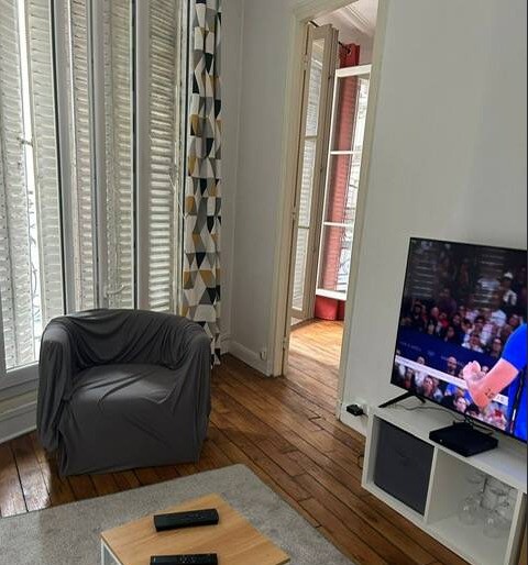 Location Appartement à Paris Butte-Montmartre 18e arrondissement 2 pièces