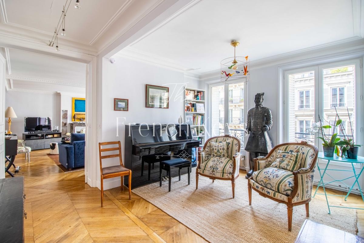 Vente Appartement à Paris Entrepôt 10e arrondissement 7 pièces