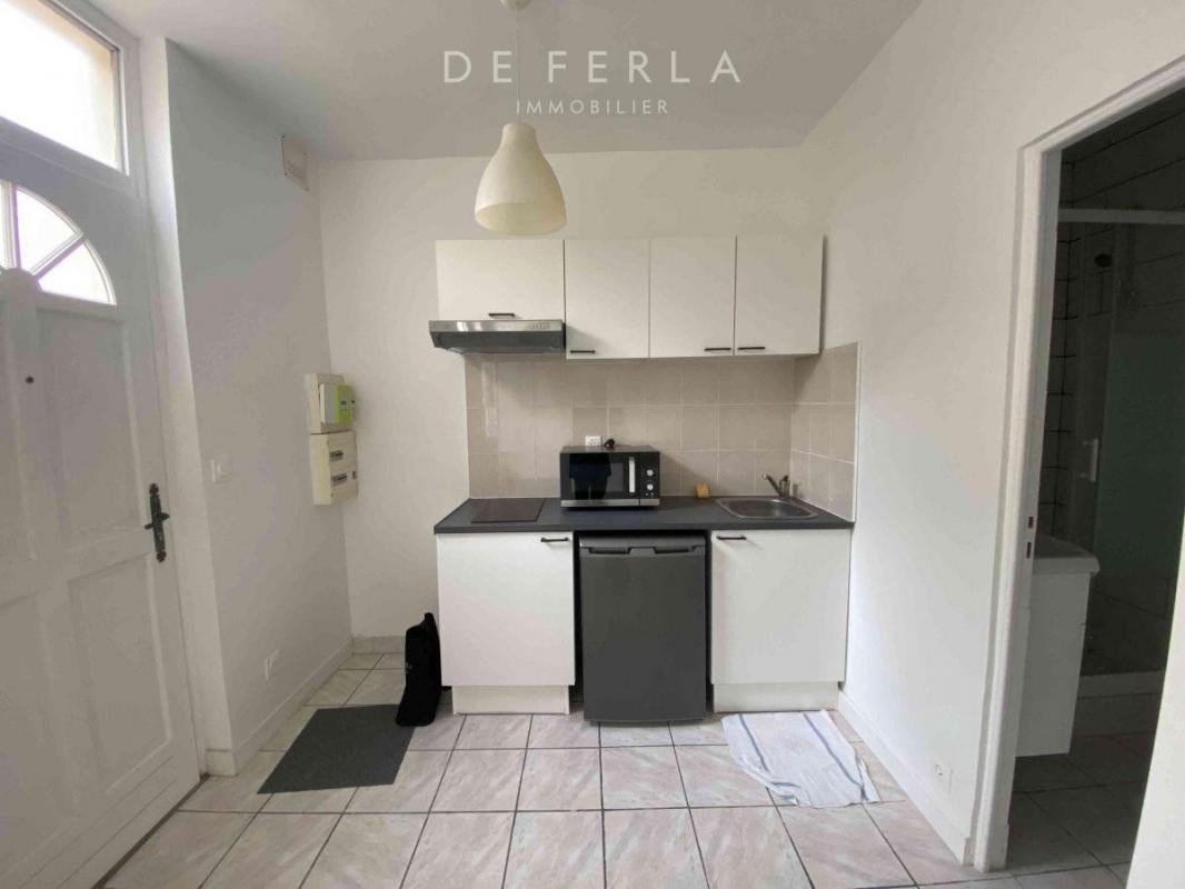 Vente Appartement à Paris Buttes-Chaumont 19e arrondissement 1 pièce