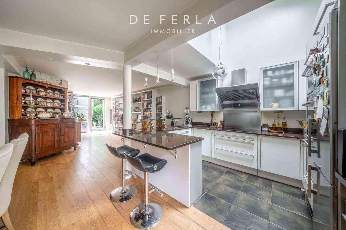 Vente Maison à Paris Buttes-Chaumont 19e arrondissement 9 pièces