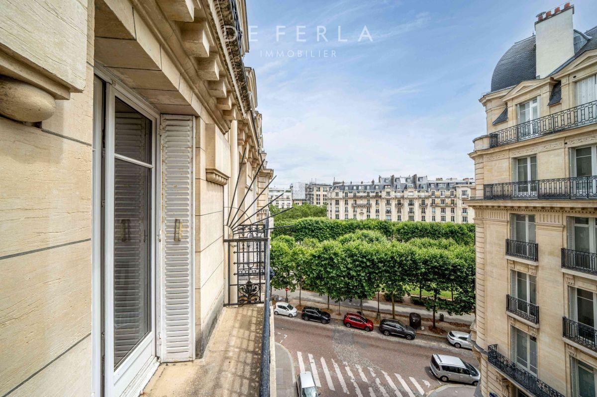 Vente Appartement à Paris Vaugirard 15e arrondissement 4 pièces