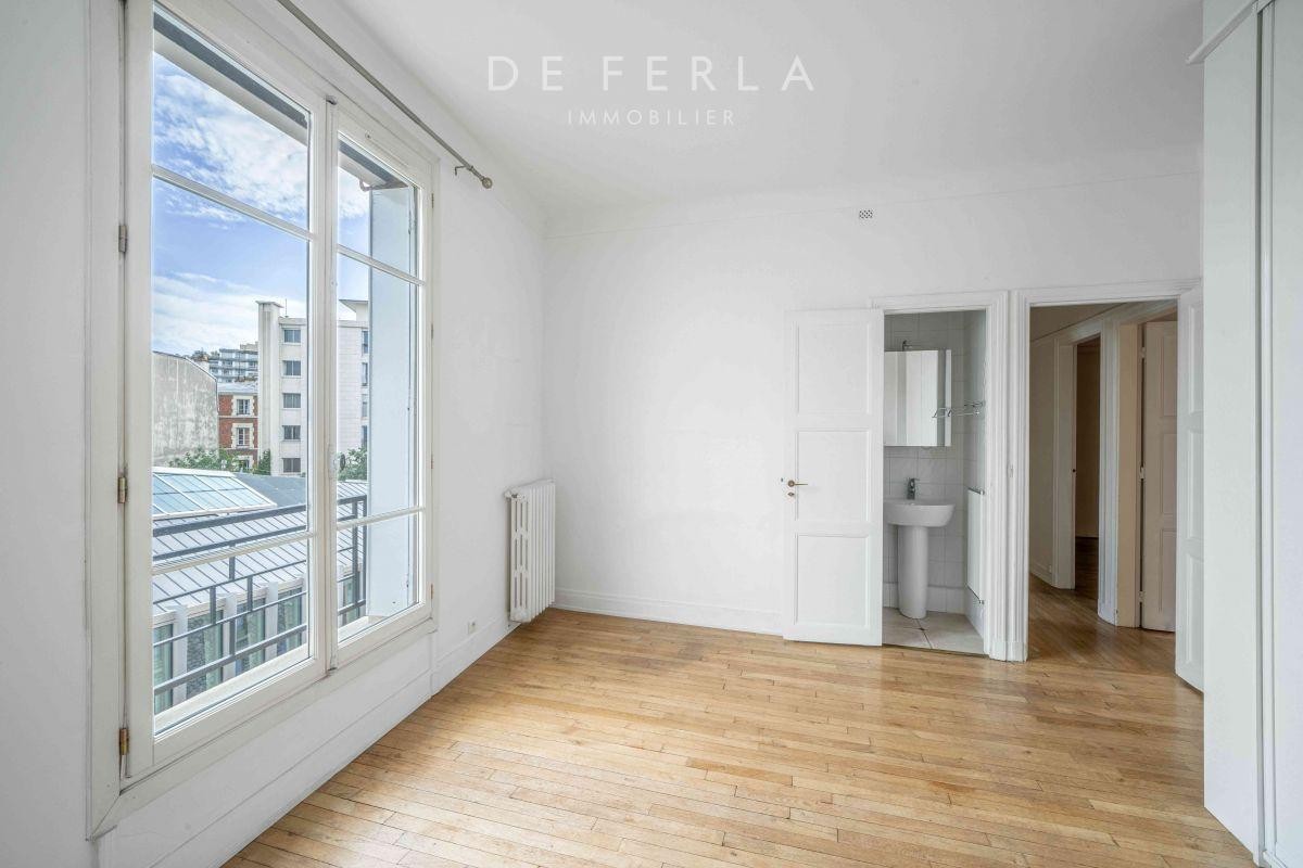 Vente Appartement à Paris Vaugirard 15e arrondissement 7 pièces