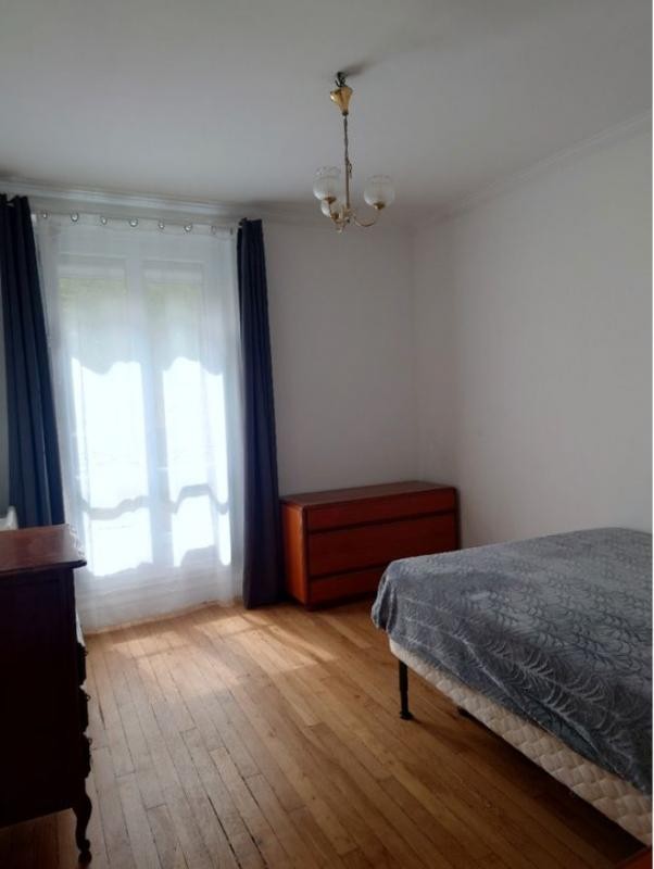 Location Appartement à Paris Ménilmontant 20e arrondissement 2 pièces