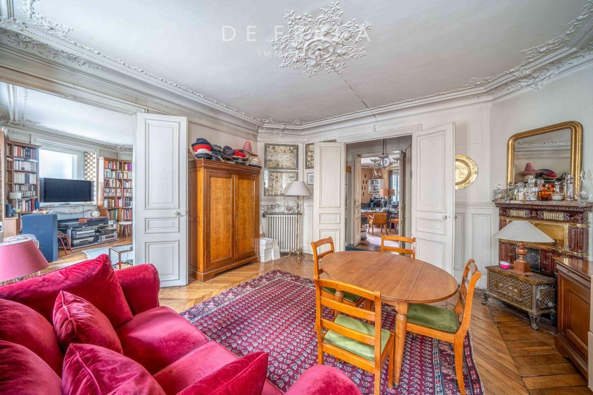 Vente Appartement à Paris Entrepôt 10e arrondissement 5 pièces