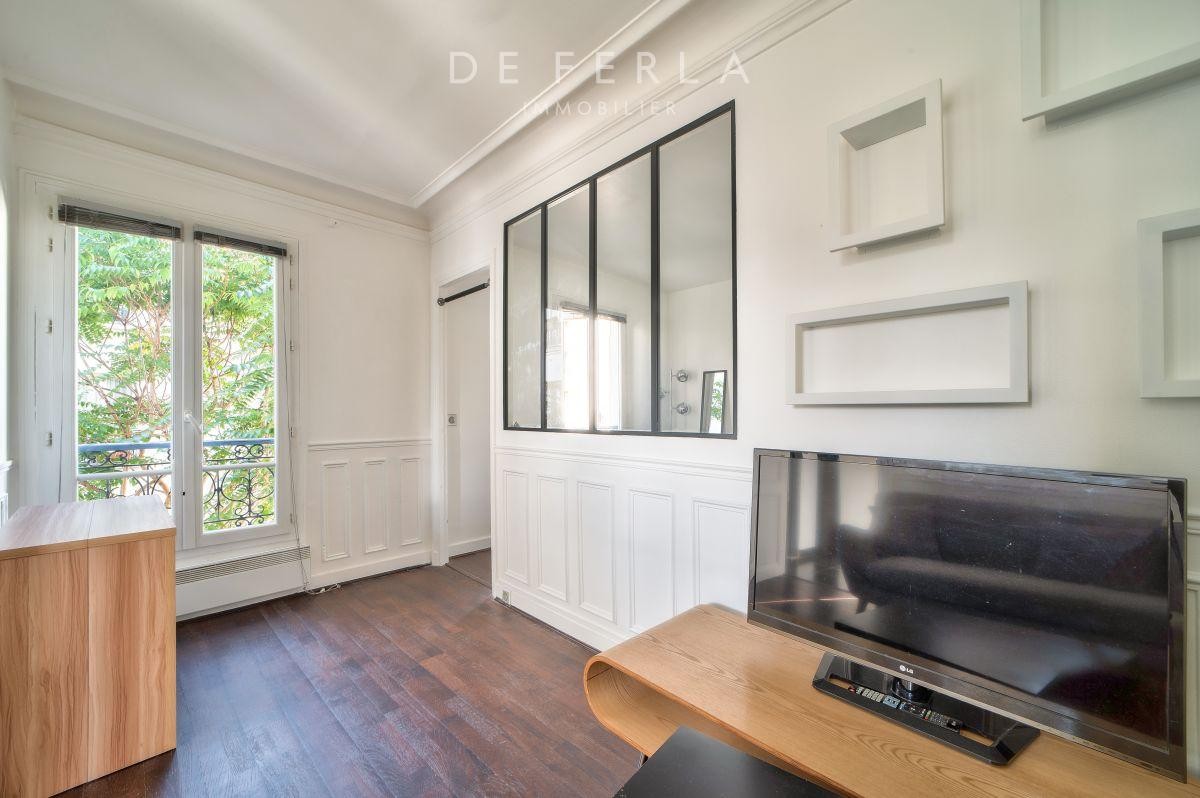 Location Appartement à Paris Vaugirard 15e arrondissement 2 pièces