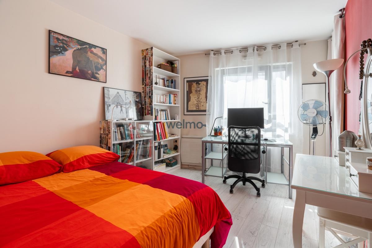 Vente Appartement à Paris Ménilmontant 20e arrondissement 5 pièces