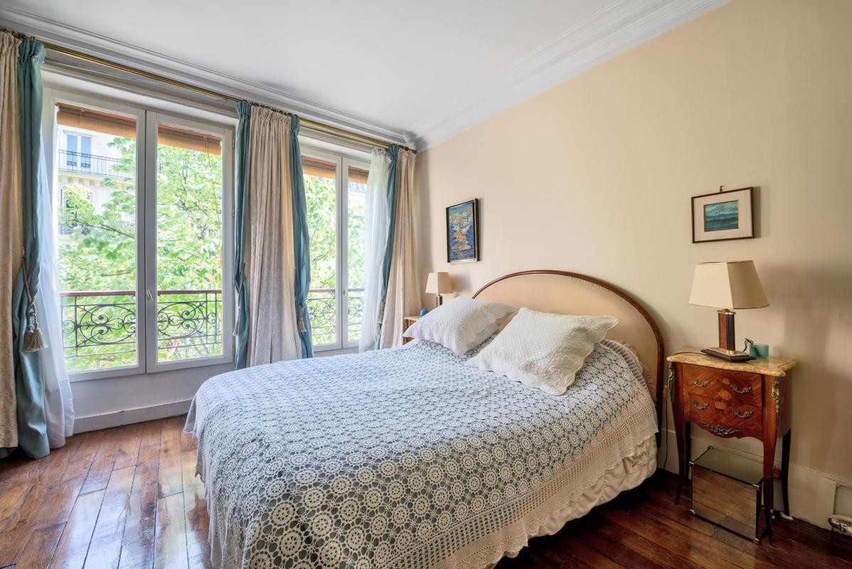 Vente Appartement à Paris Butte-Montmartre 18e arrondissement 3 pièces