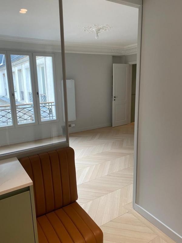 Vente Appartement à Paris Opéra 9e arrondissement 3 pièces