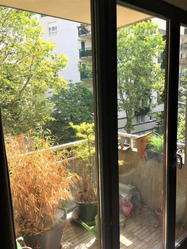 Vente Appartement à Paris Buttes-Chaumont 19e arrondissement 5 pièces