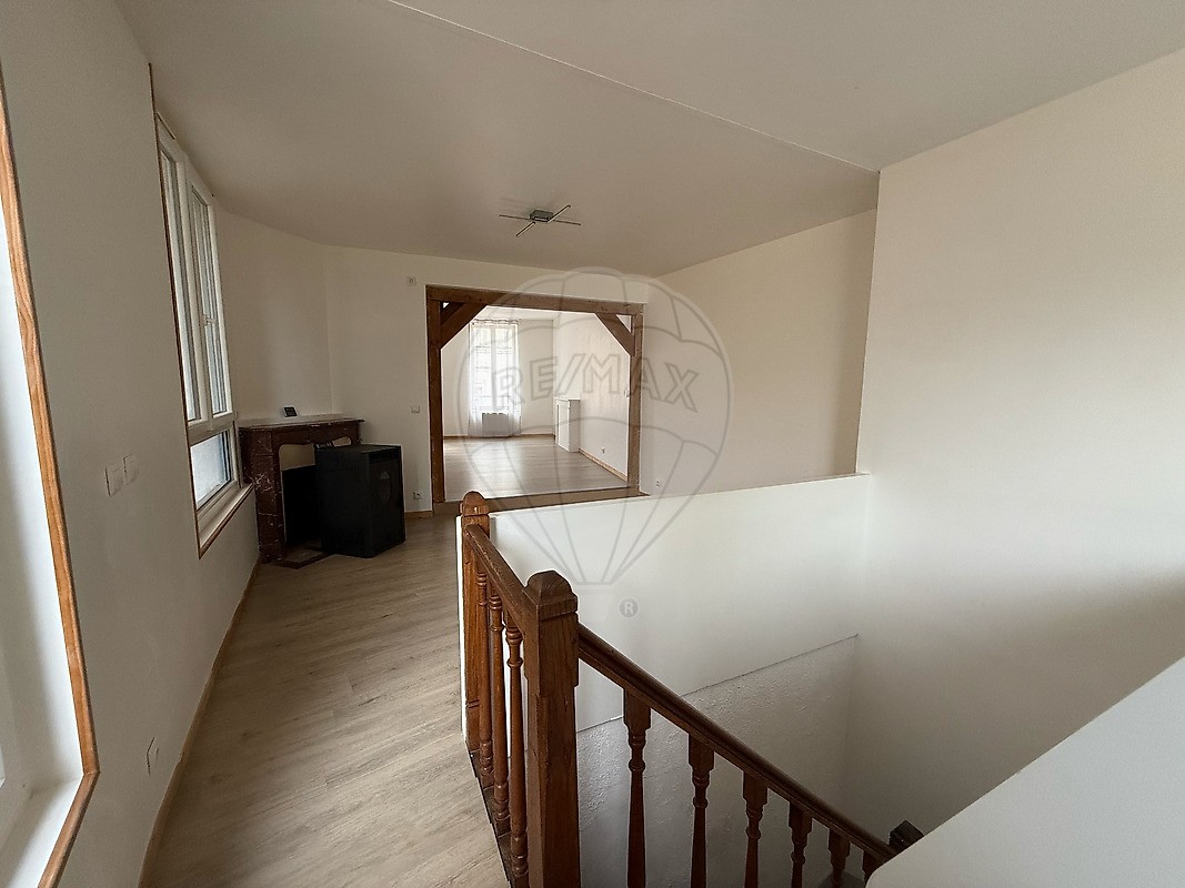 Vente Appartement à Cosne-Cours-sur-Loire 6 pièces