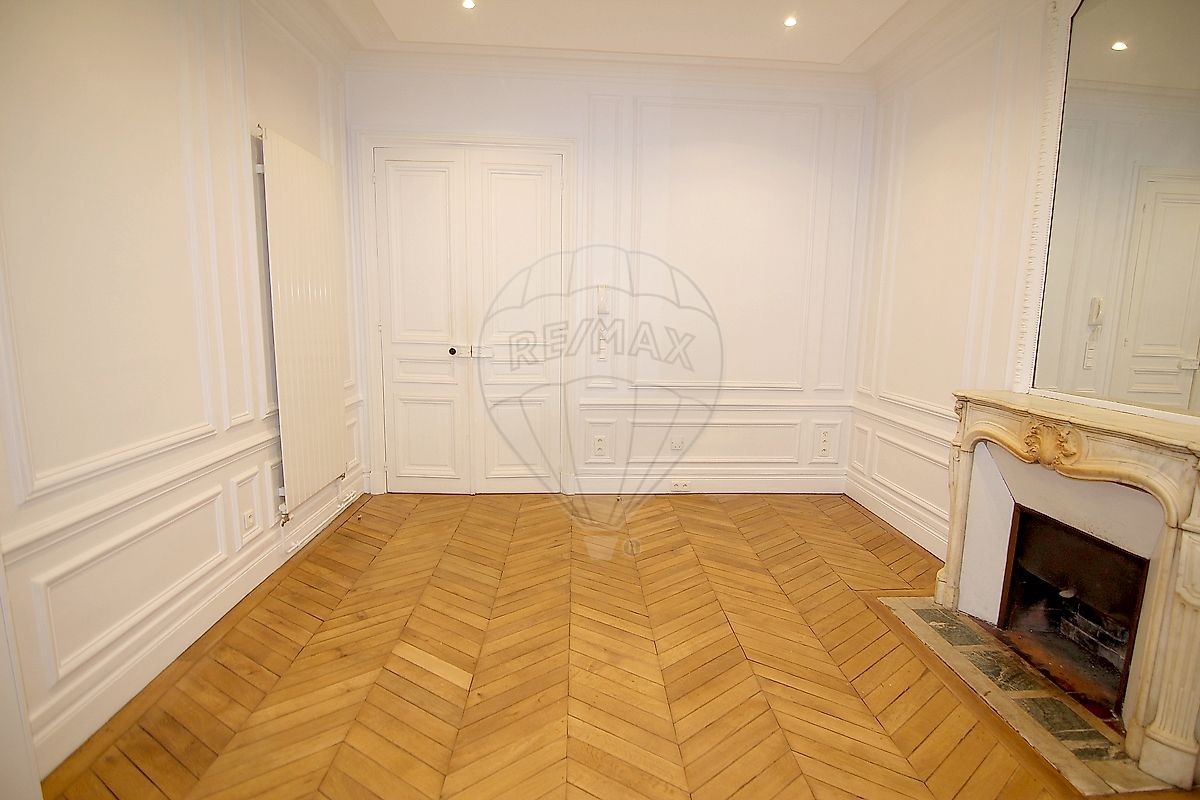 Vente Appartement à Paris Élysée  8e arrondissement 4 pièces