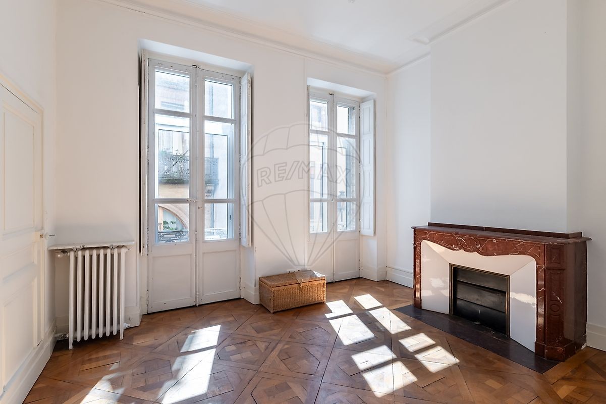 Location Appartement à Toulouse 6 pièces