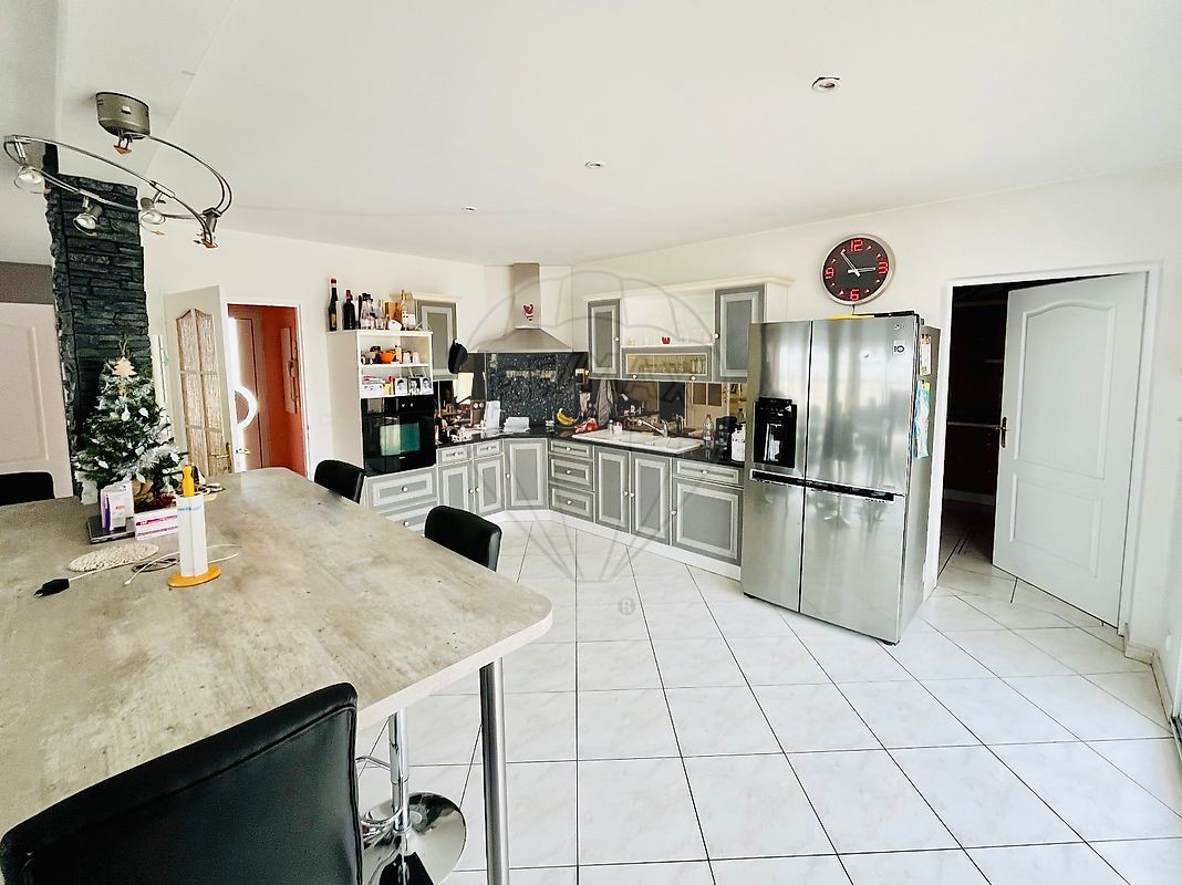 Vente Maison à Saint-Sulpice-de-Royan 6 pièces