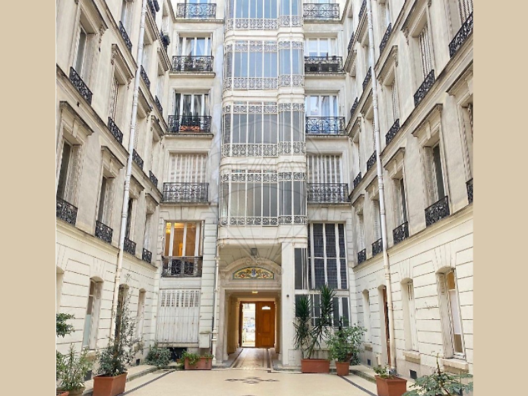 Vente Appartement à Paris Batignolles-Monceaux 17e arrondissement 2 pièces