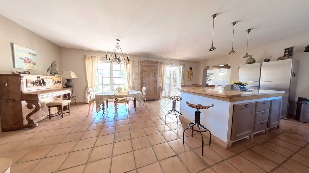 Vente Maison à Bessan 6 pièces