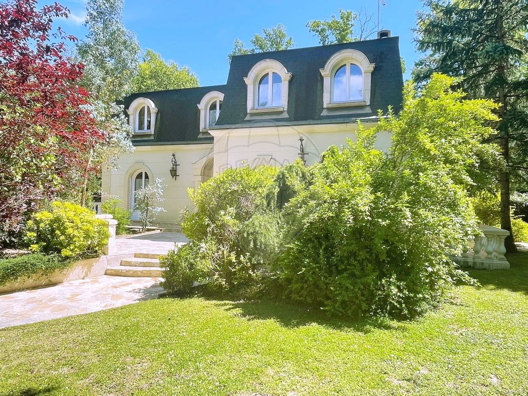 Vente Maison à Saint-Fargeau-Ponthierry 7 pièces