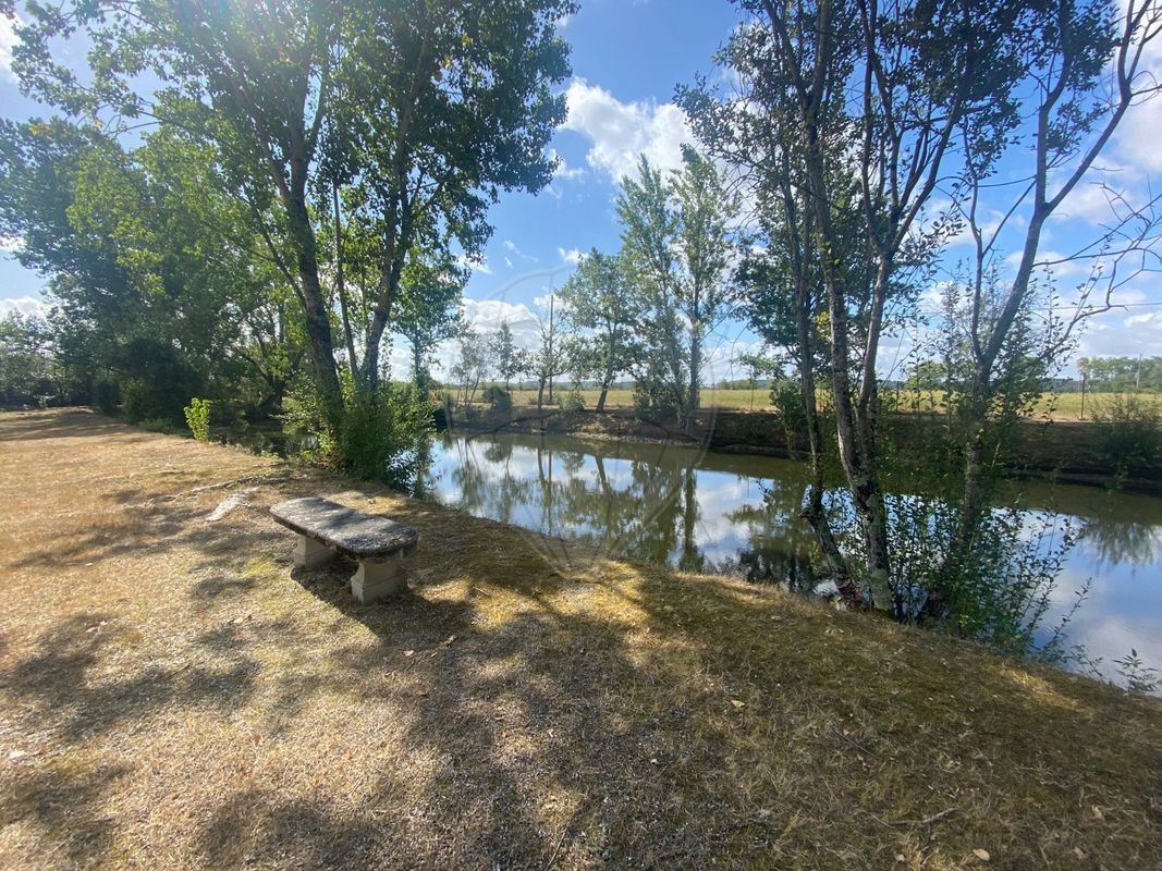 Vente Maison à Saint-Sulpice 18 pièces