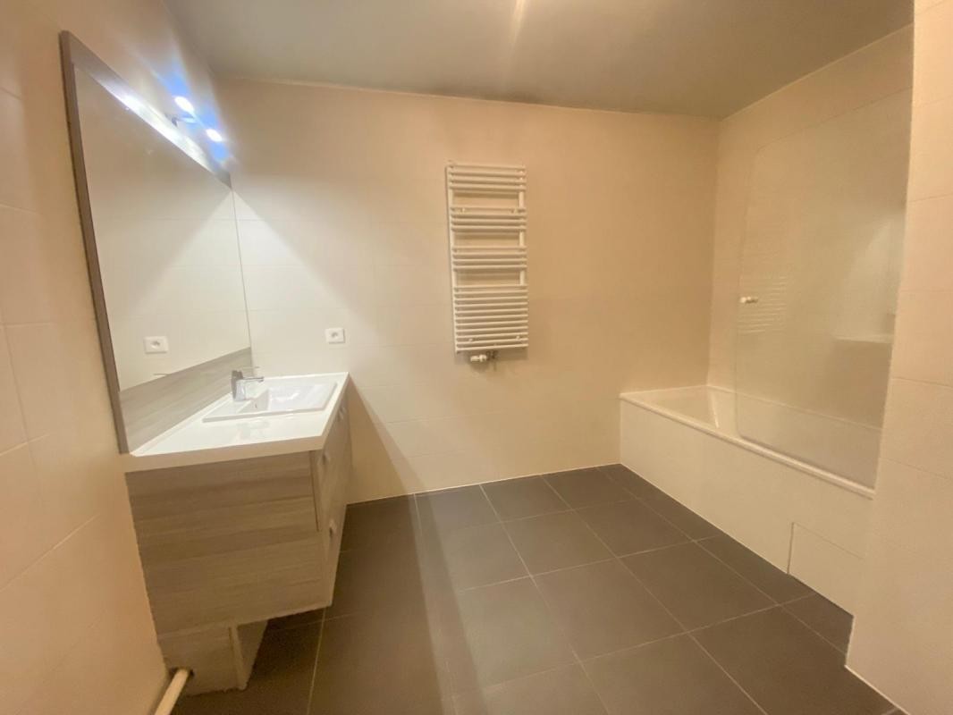 Location Appartement à Paris Passy 16e arrondissement 5 pièces