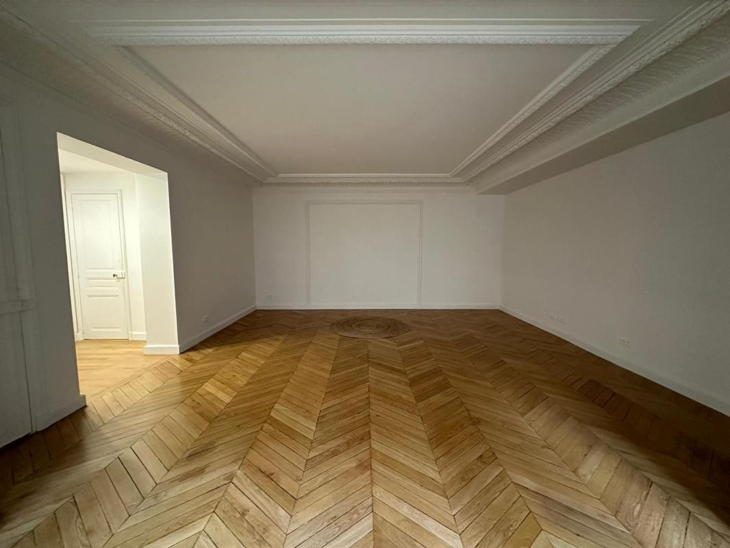 Location Appartement à Paris Batignolles-Monceaux 17e arrondissement 4 pièces