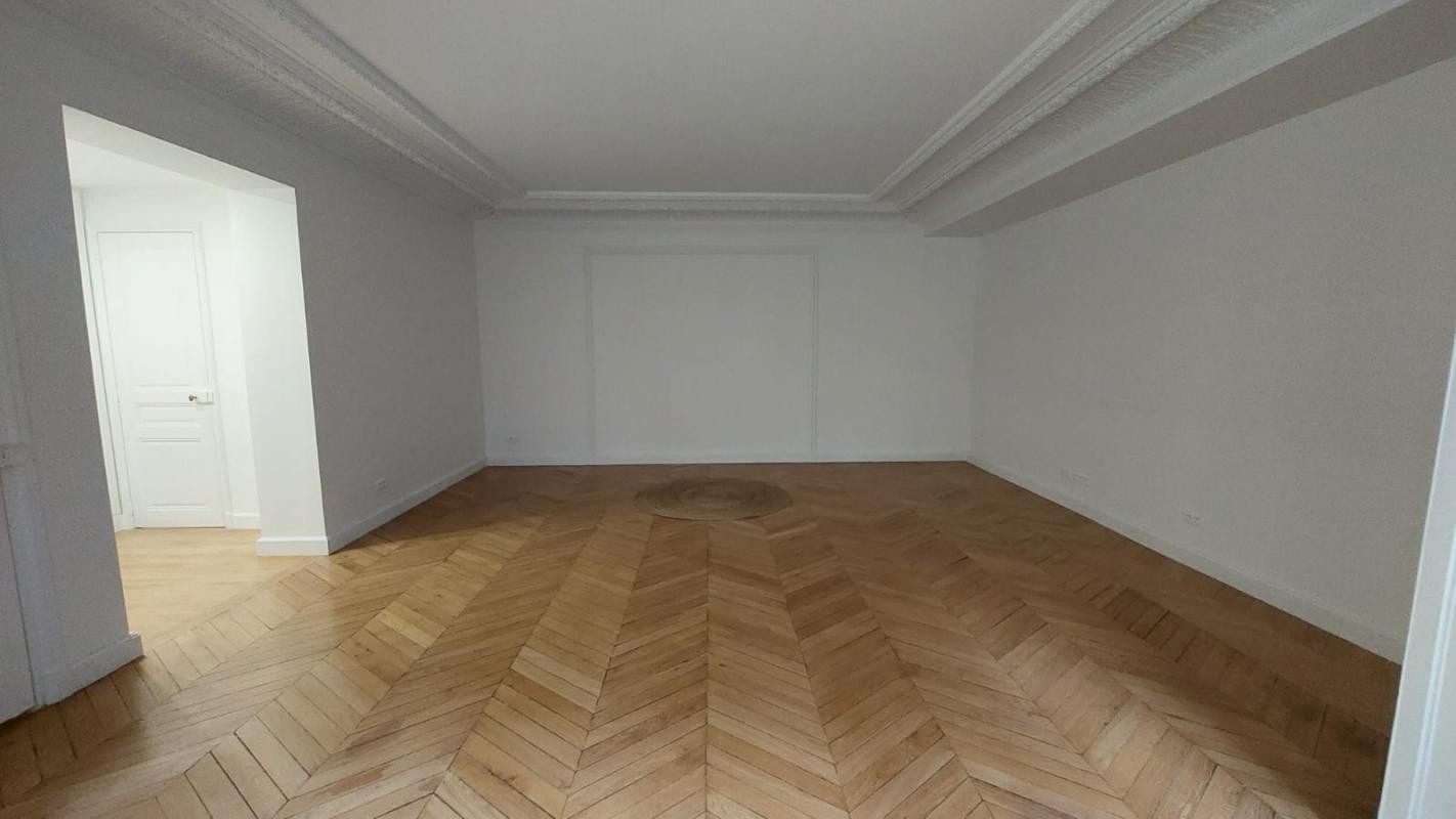 Location Appartement à Paris Batignolles-Monceaux 17e arrondissement 4 pièces