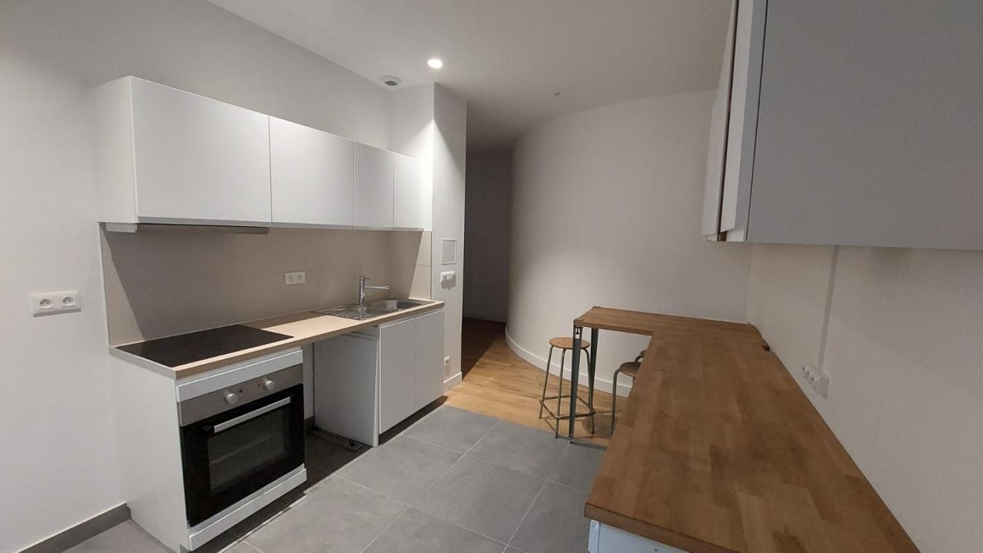 Location Appartement à Paris Batignolles-Monceaux 17e arrondissement 4 pièces