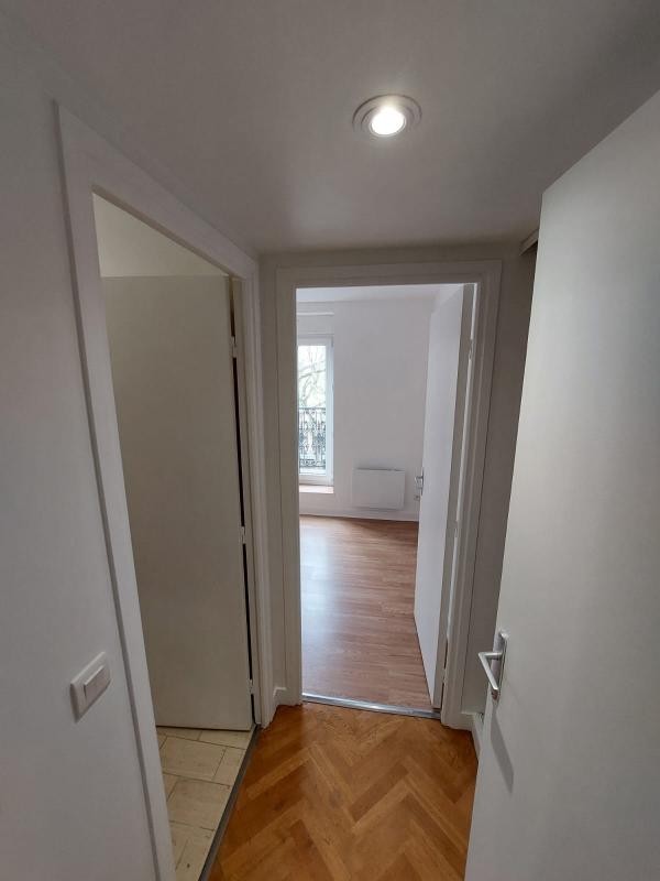 Location Appartement à Paris Ménilmontant 20e arrondissement 2 pièces