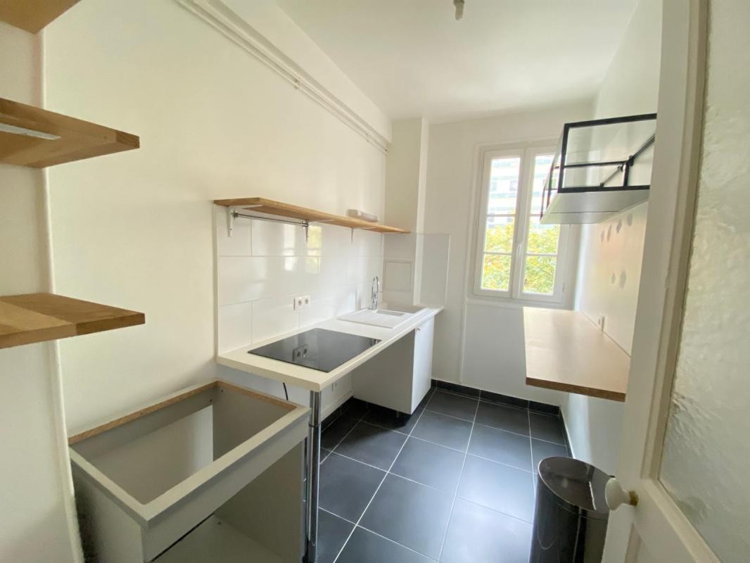 Location Appartement à Paris Vaugirard 15e arrondissement 2 pièces