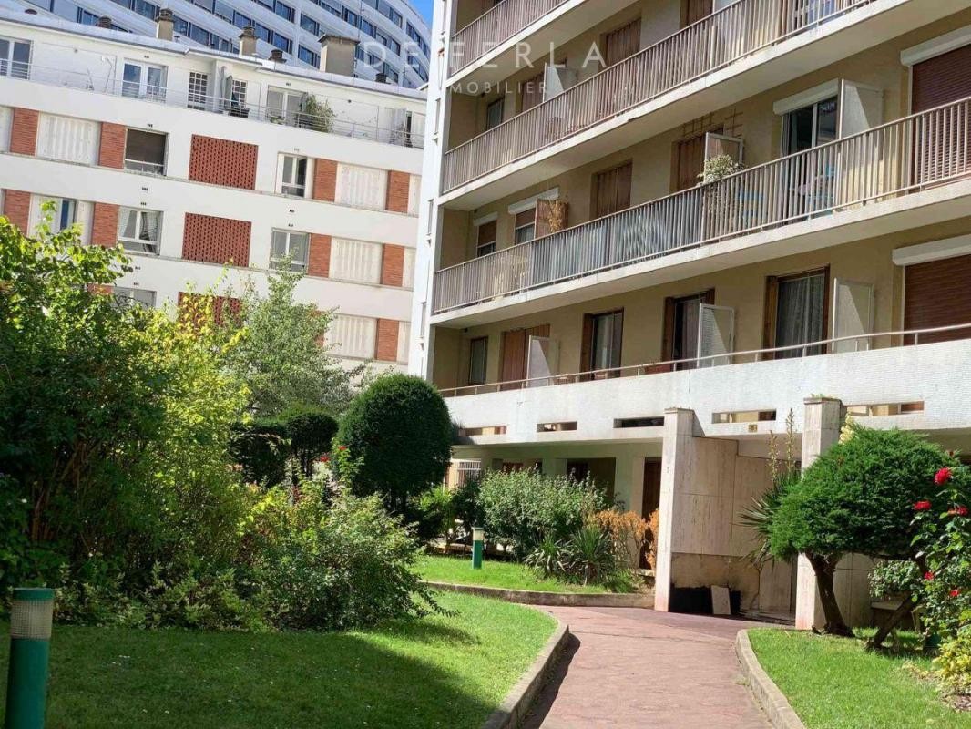 Vente Appartement à Paris Vaugirard 15e arrondissement 3 pièces