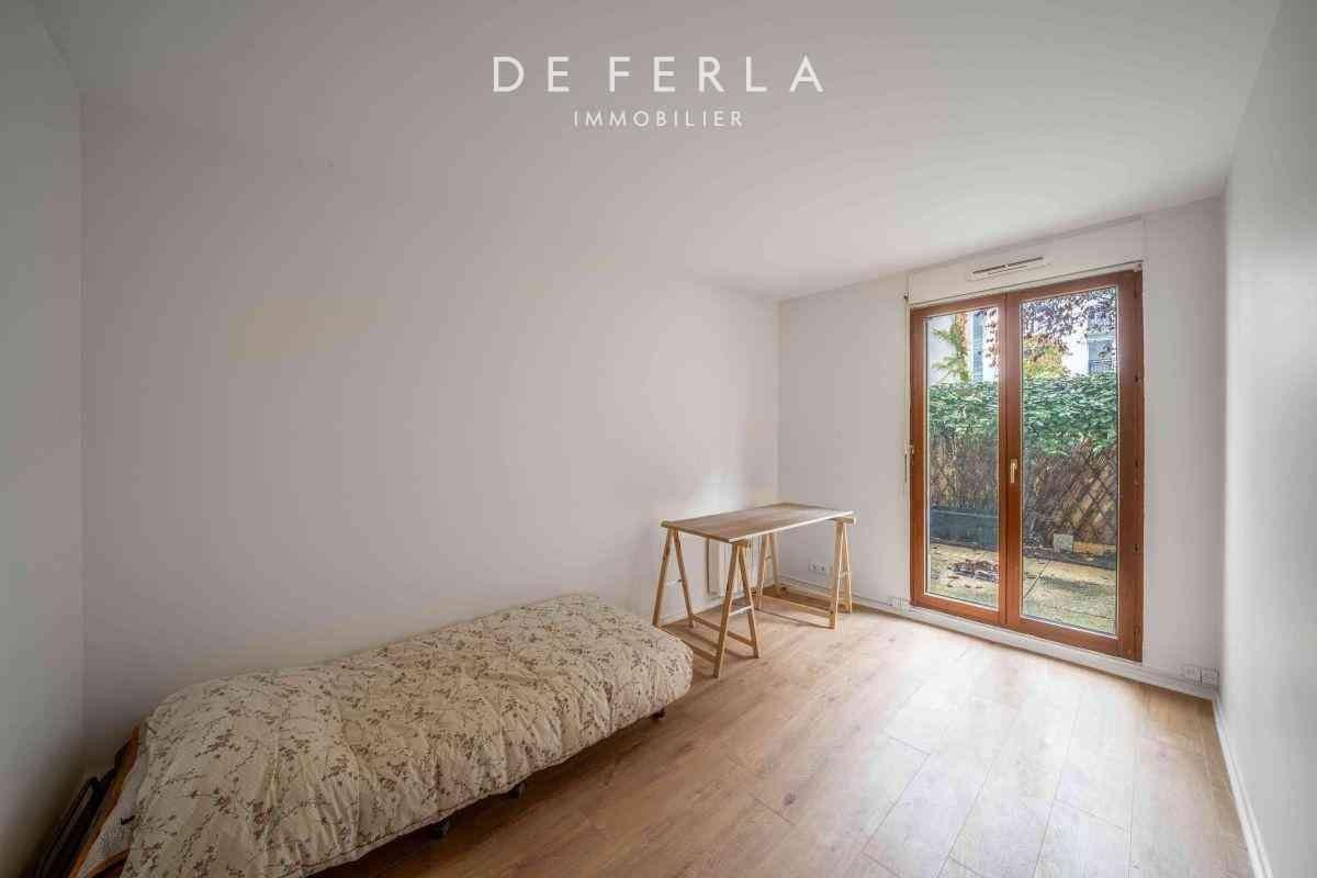 Vente Appartement à Paris Butte-Montmartre 18e arrondissement 2 pièces