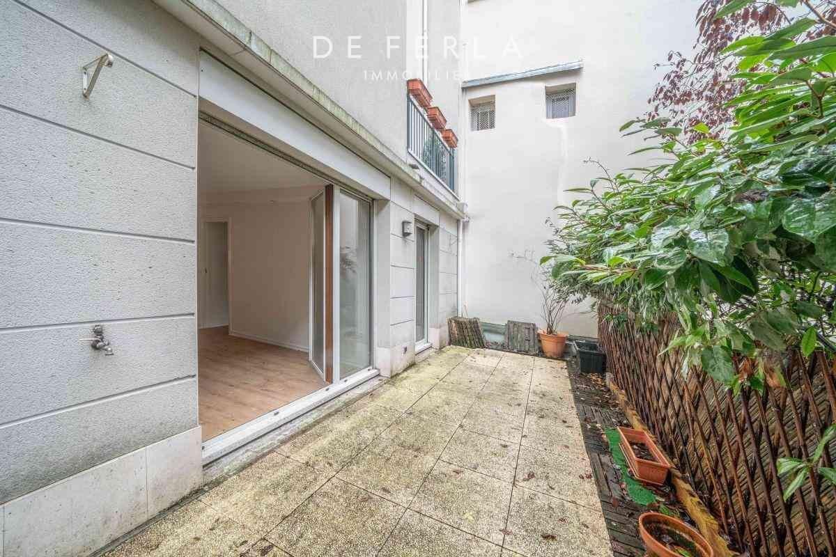 Vente Appartement à Paris Butte-Montmartre 18e arrondissement 2 pièces