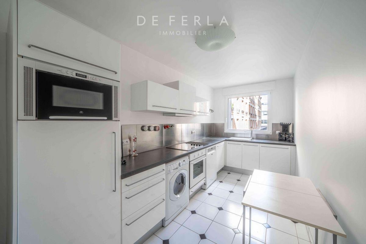 Vente Appartement à Paris Vaugirard 15e arrondissement 4 pièces