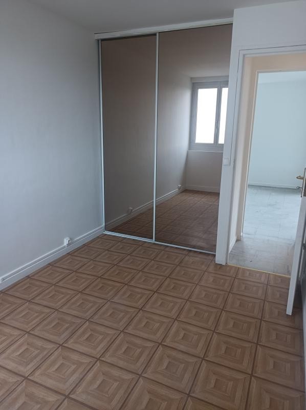 Location Appartement à Rosny-sous-Bois 4 pièces