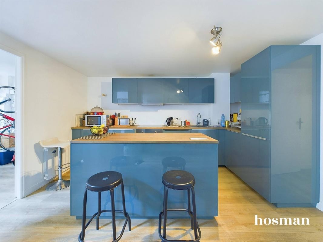 Vente Appartement à Paris Butte-Montmartre 18e arrondissement 3 pièces