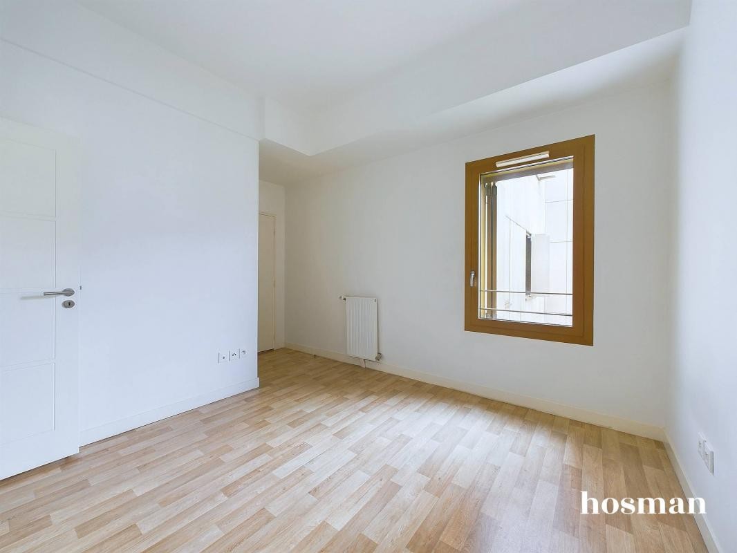 Vente Appartement à Paris Buttes-Chaumont 19e arrondissement 4 pièces