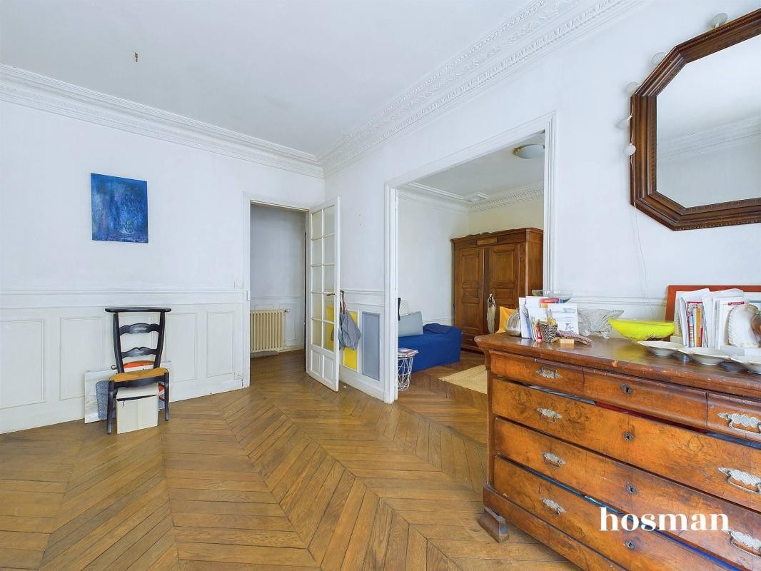 Vente Appartement à Paris Buttes-Chaumont 19e arrondissement 4 pièces