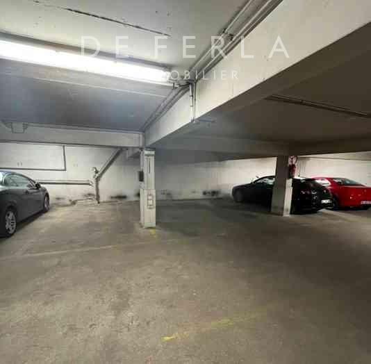 Vente Garage / Parking à Paris Palais-Bourbon 7e arrondissement 1 pièce