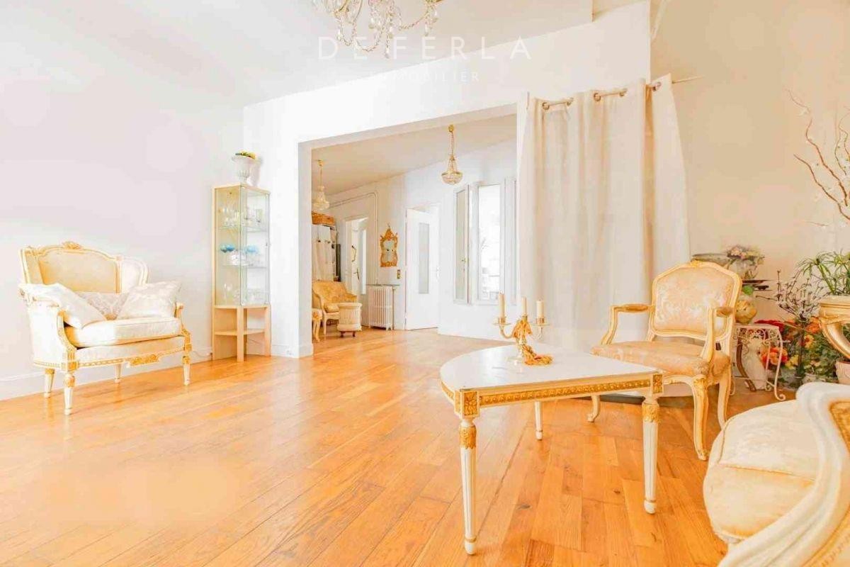 Vente Appartement à Paris Opéra 9e arrondissement 4 pièces