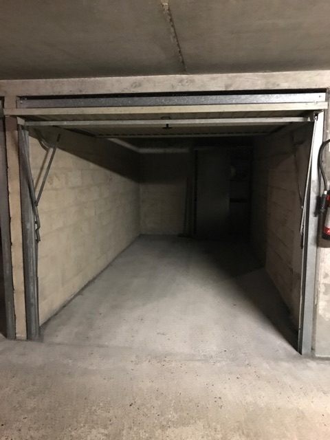 Vente Garage / Parking à Paris Batignolles-Monceaux 17e arrondissement 0 pièce