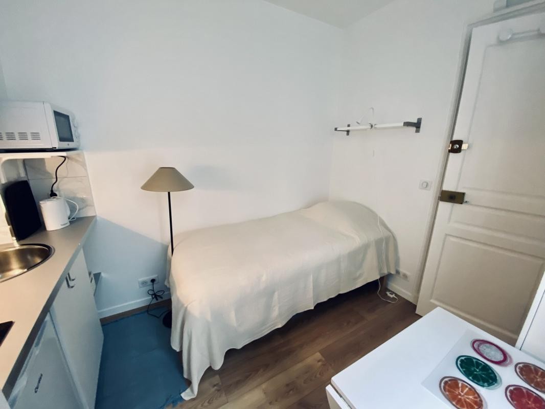 Location Appartement à Paris Batignolles-Monceaux 17e arrondissement 1 pièce