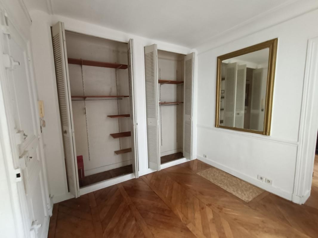 Vente Appartement à Paris Batignolles-Monceaux 17e arrondissement 3 pièces