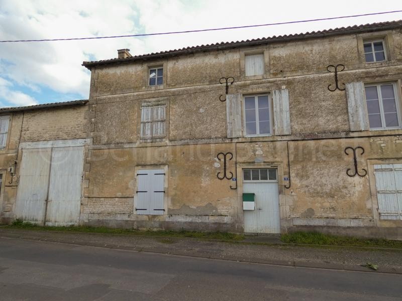 Vente Maison à Sauzé-Vaussais 15 pièces