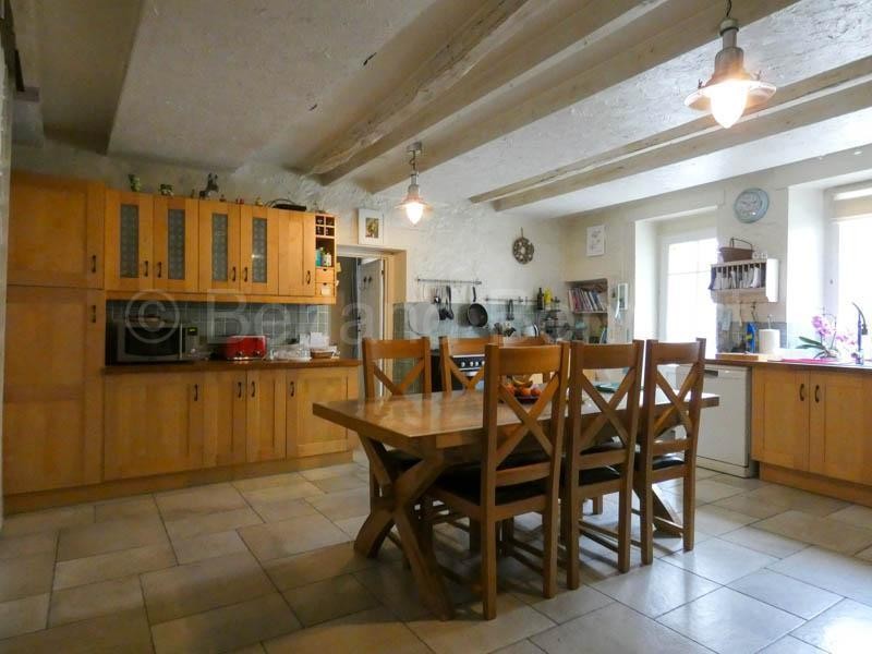 Vente Maison à Chef-Boutonne 12 pièces