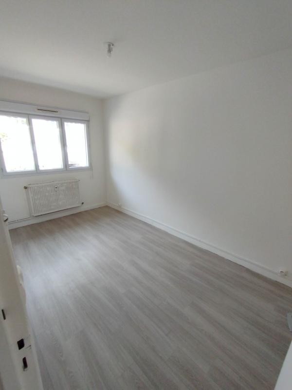 Location Appartement à Monthermé 4 pièces