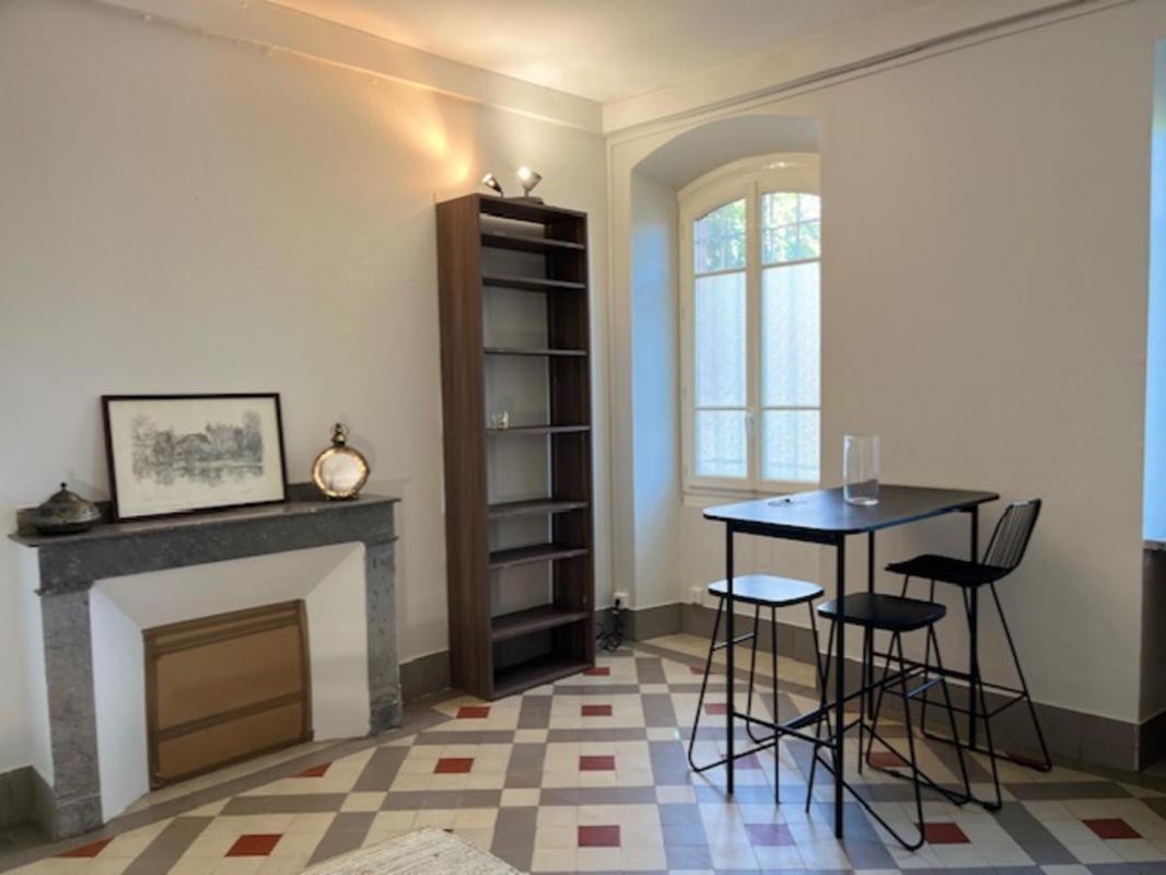 Location Appartement à Saint-Juéry 2 pièces